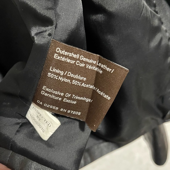 Vintage Danier Leather, short, A-line jacket. - Picture 5 of 5